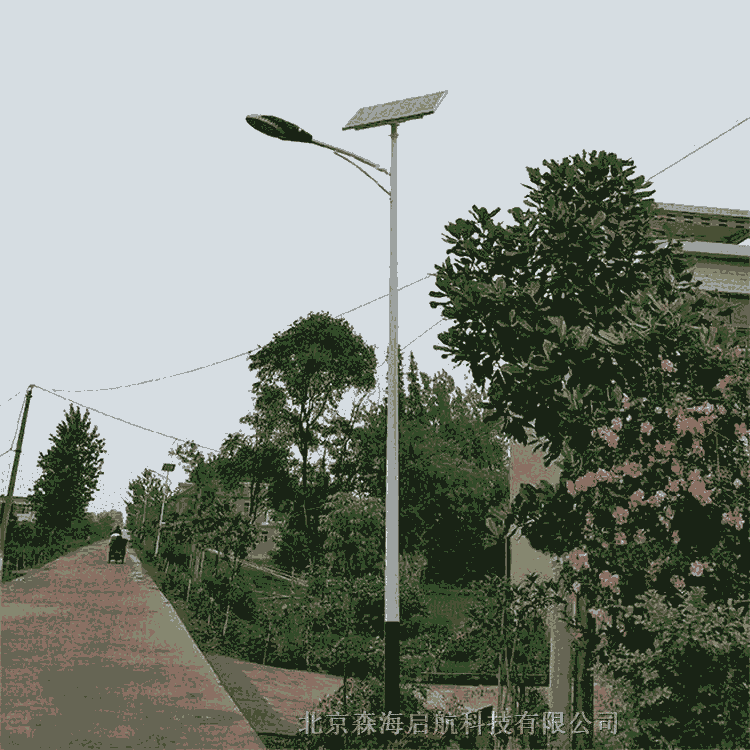新款太陽(yáng)能路燈 LED 小區(qū)公園道路改造 價(jià)格優(yōu)惠 使用壽命長(zhǎng)